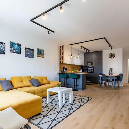 Apartamento Ag With Balcony And Garage