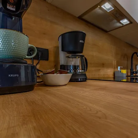 Ag With Balcony And Garage Apartamento *